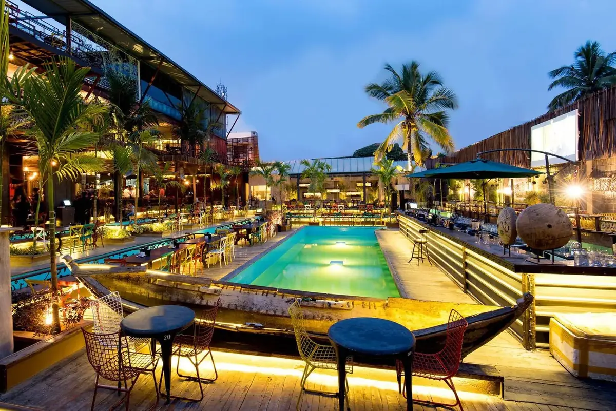 Pool at Hoot Cafe and Brewery, Sarjapur