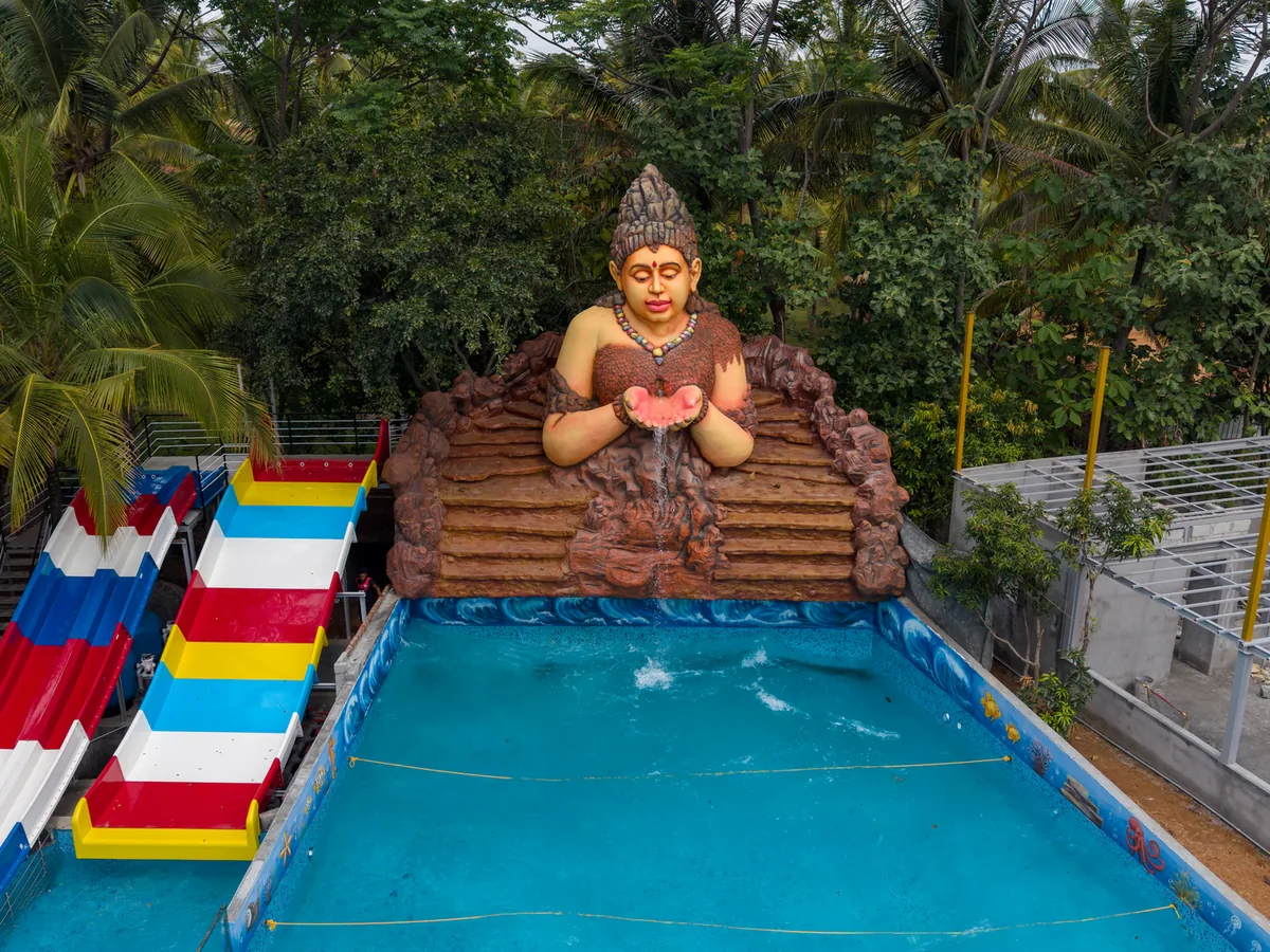 Swimming pool at Neladasiri, Magadi