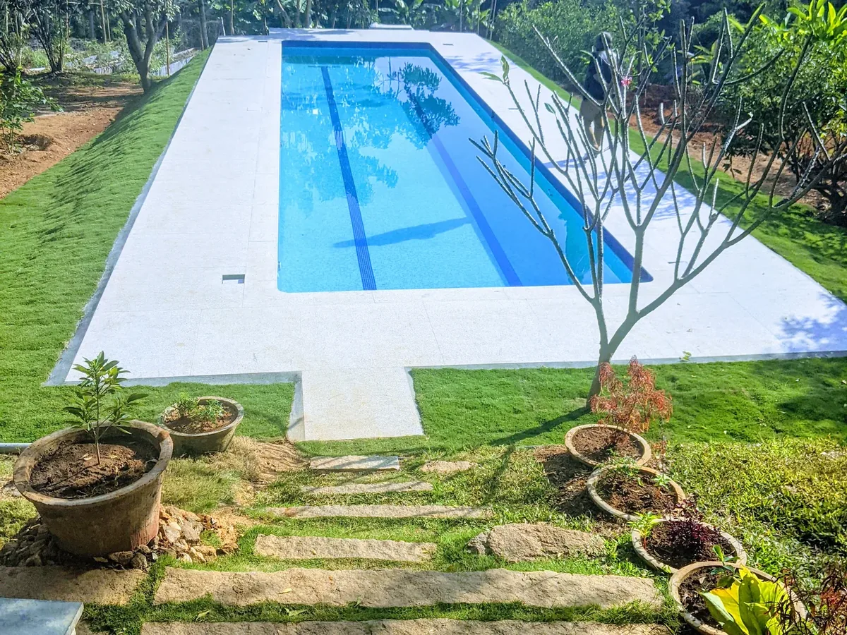 Swimming pool at Prasad Residence, Manchinbele