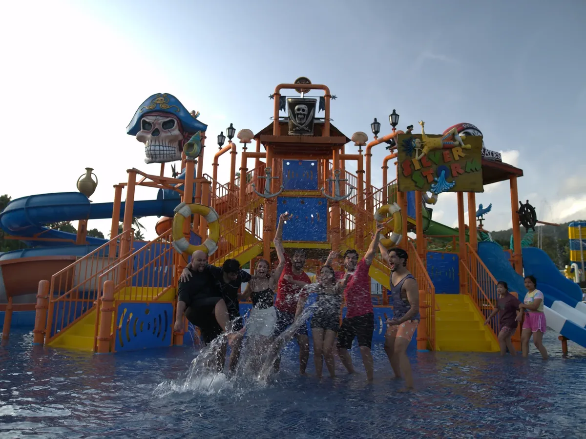 Swimming pool at Silver Storm, Athirapally